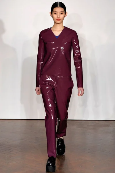 Look 12